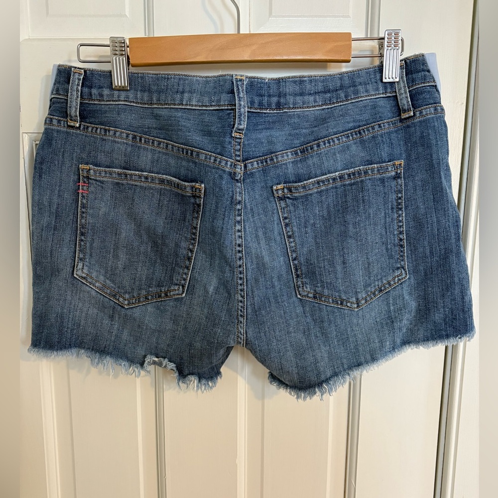 Current/Elliott HATCH denim maternity shorts, size 28 - Picture 2 of 3